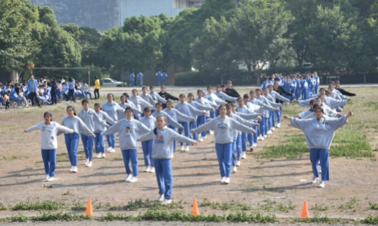 連州市職業(yè)技術學校、連州技工學校舉辦2019年廣播操比賽708.png